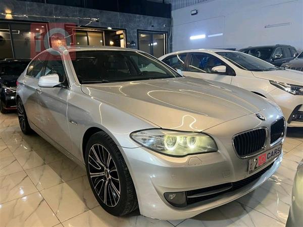 بی ئێم دەبڵیو سیریەس 5 2013  بۆ فرۆشتن لە عێراق - موسڵ